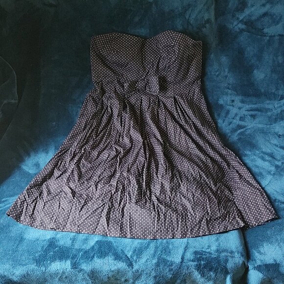Cute polkadot strapless dress - Picture 1 of 1